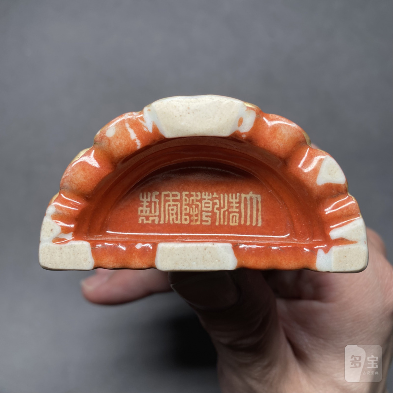 清乾隆 粉彩凤穿花纹壁瓶 - 图9